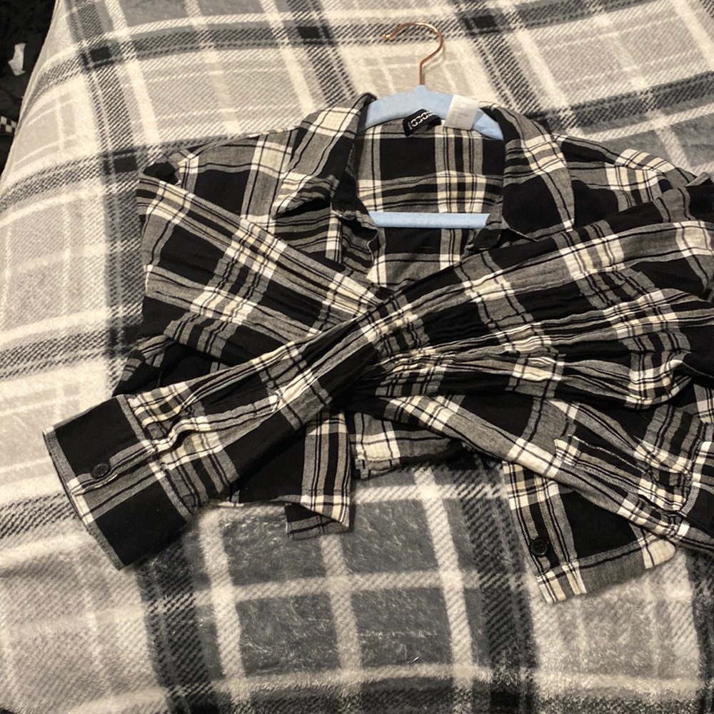 Long sleeve cropped flannel